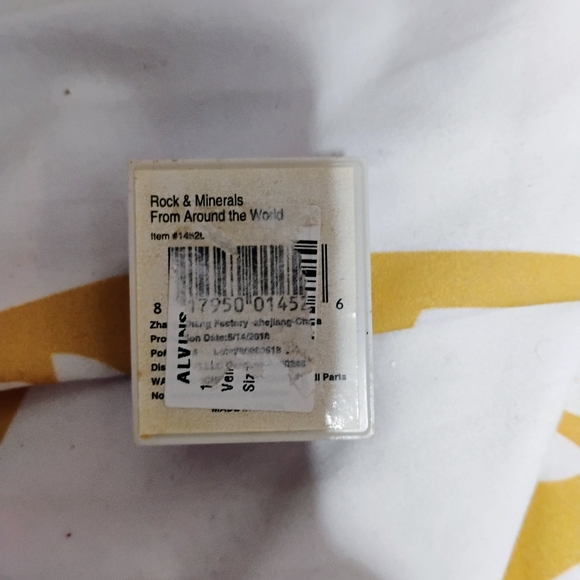 Rose Quartz Rocks - Picture 2 of 2